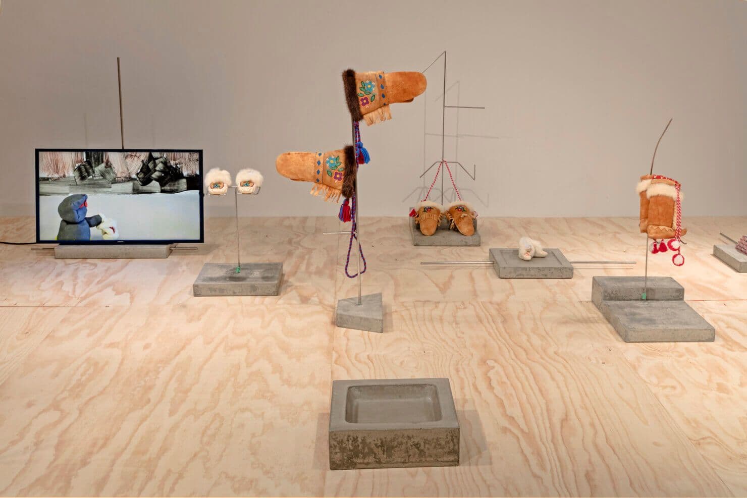 Group Exhibition — Akâmi- — image 1 of 3