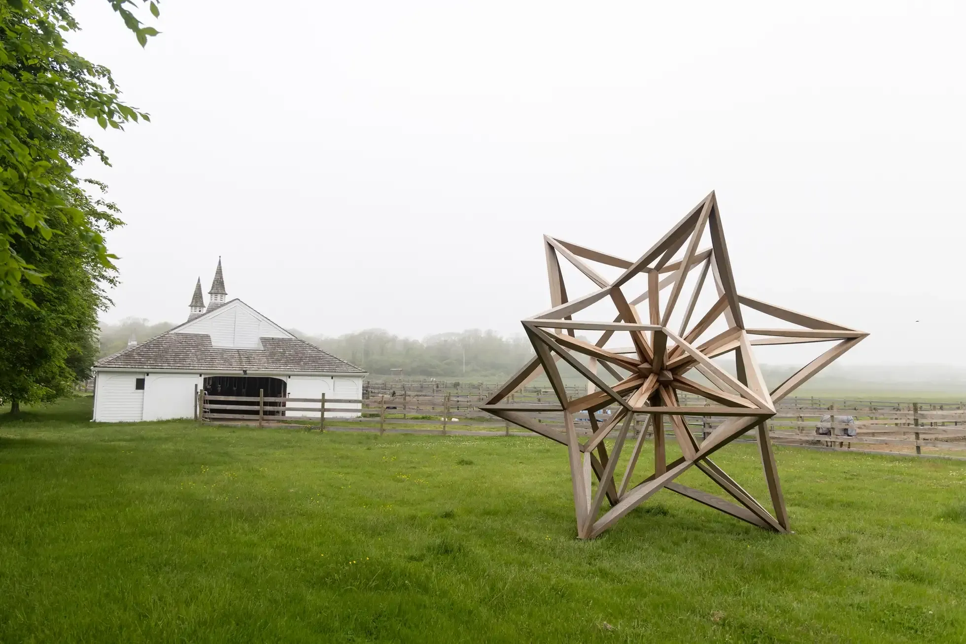 Frank Stella — Sculpture — image 1 of 2