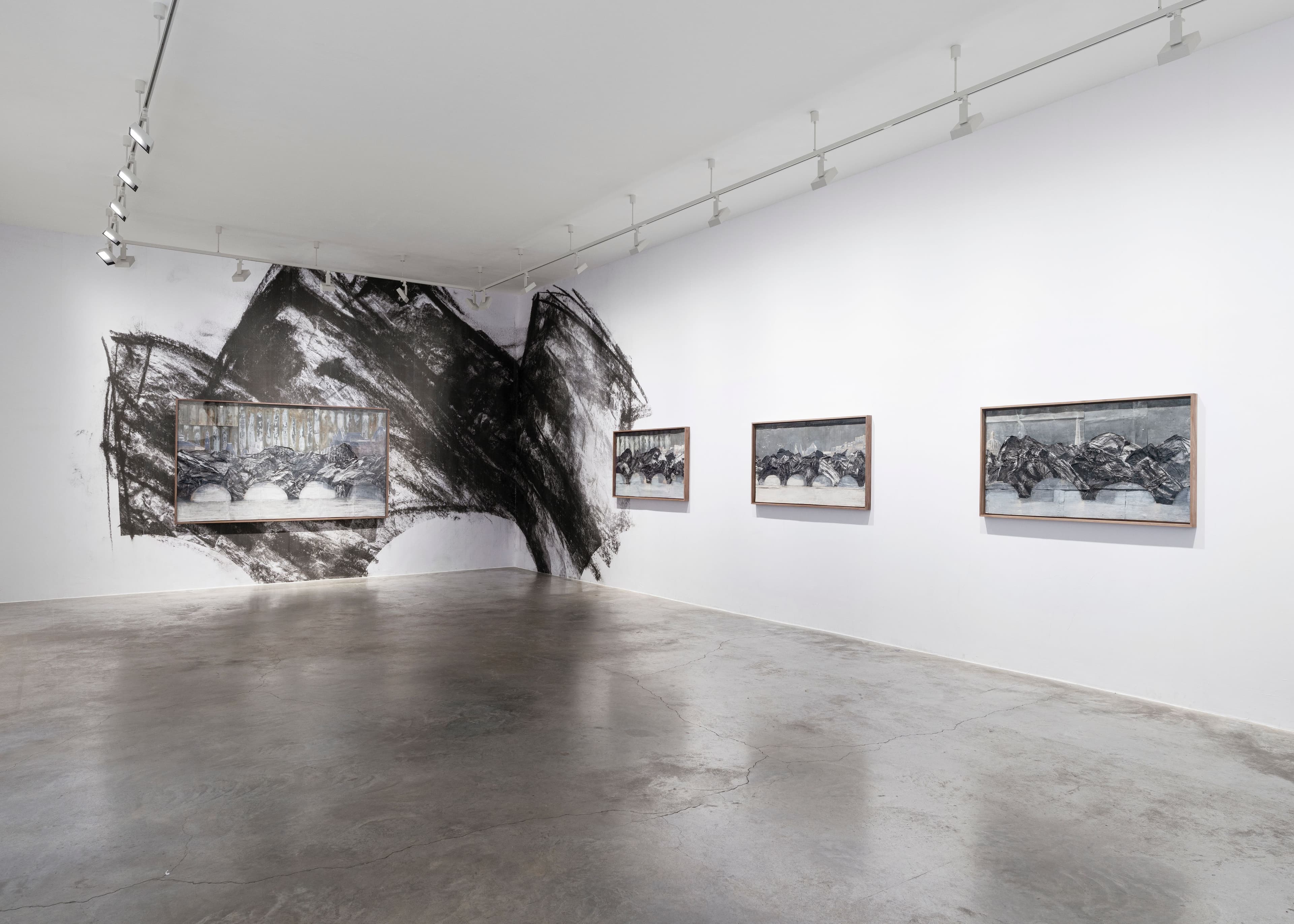 JR — Les Esquisses de la Caverne — image 1 of 5
