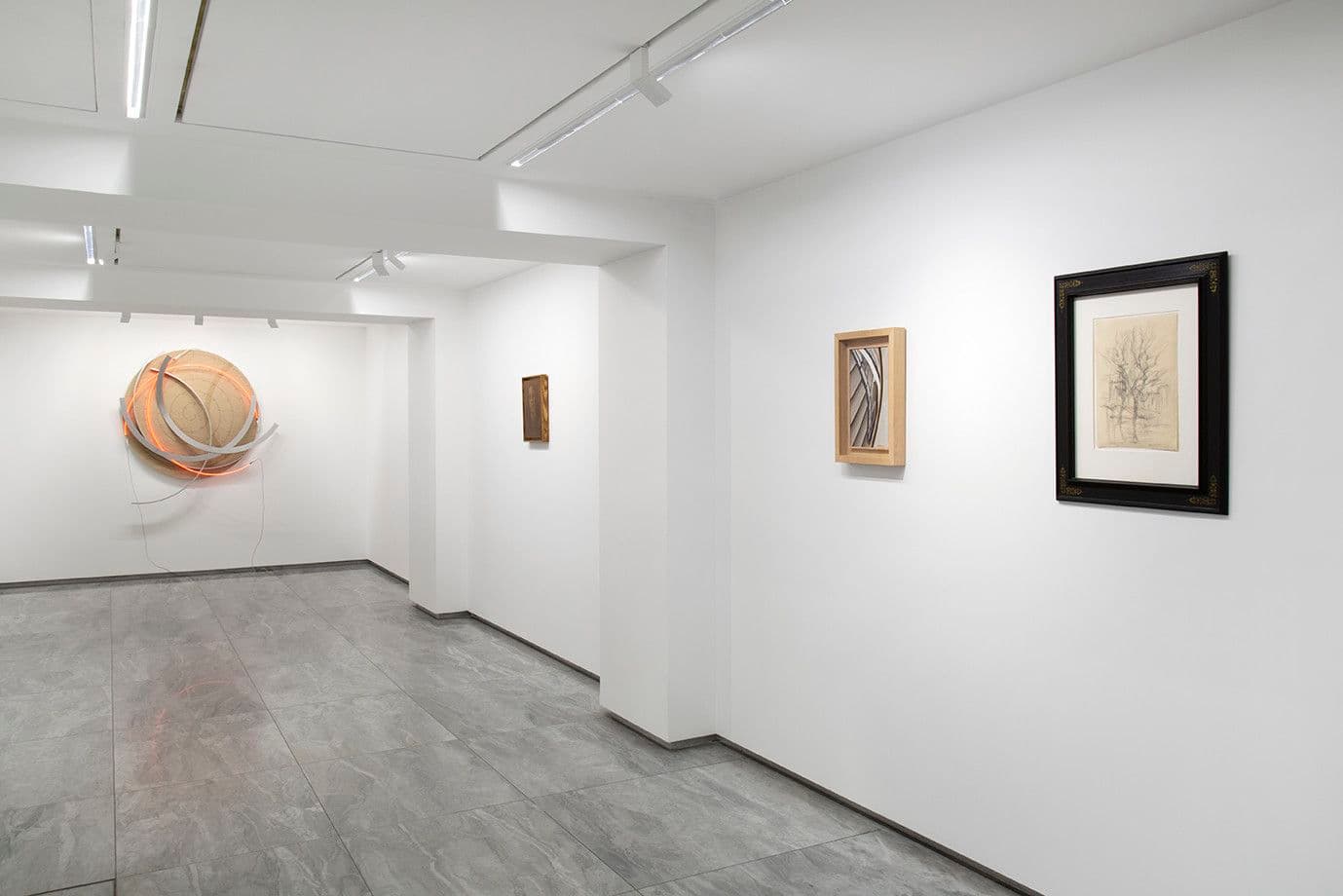 Group Exhibition — Photos-Souvenirs — image 4 of 8