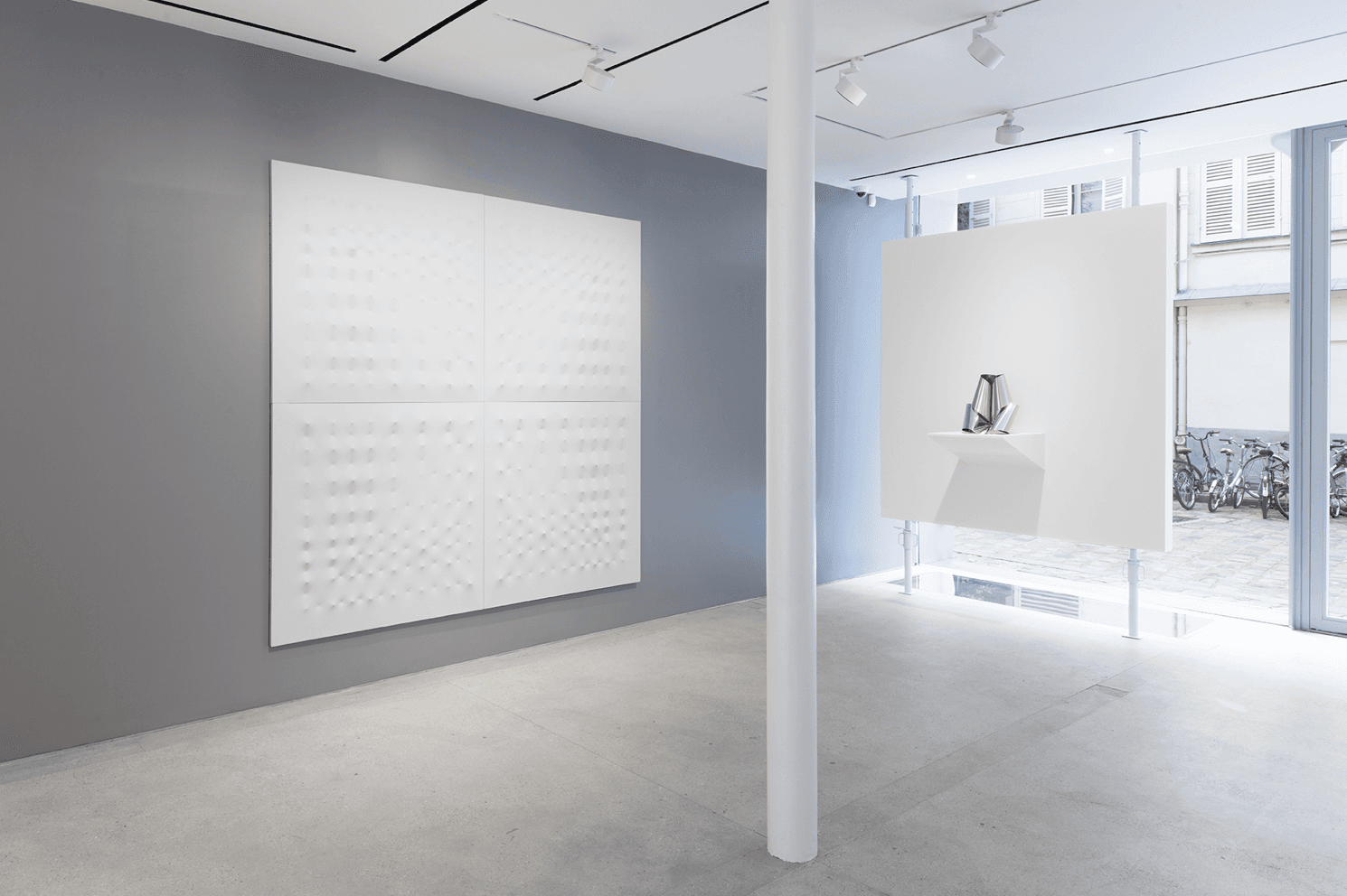 Enrico Castellani — Sculpture — image 9 of 9