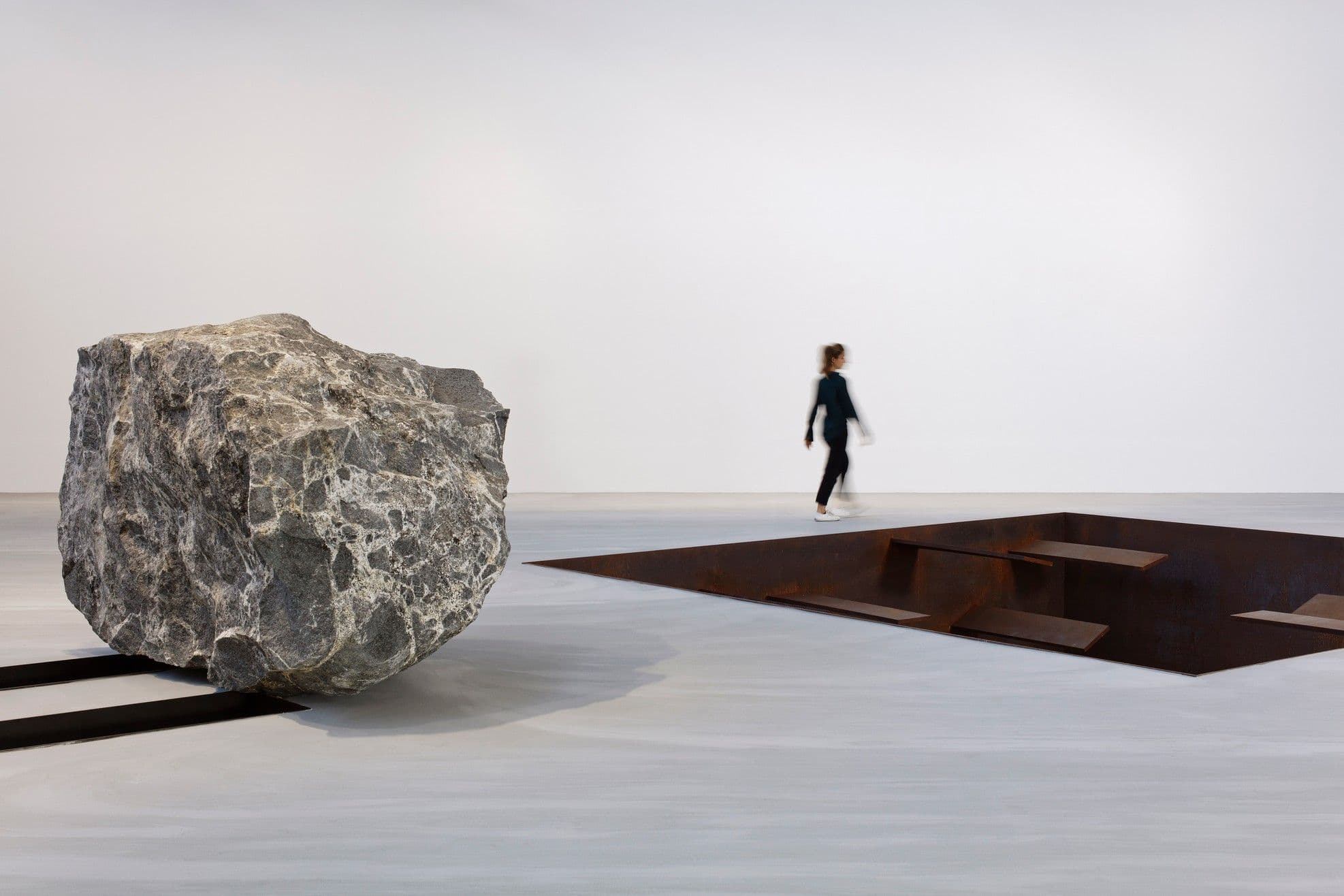 Michael Heizer — Michael Heizer — image 4 of 5