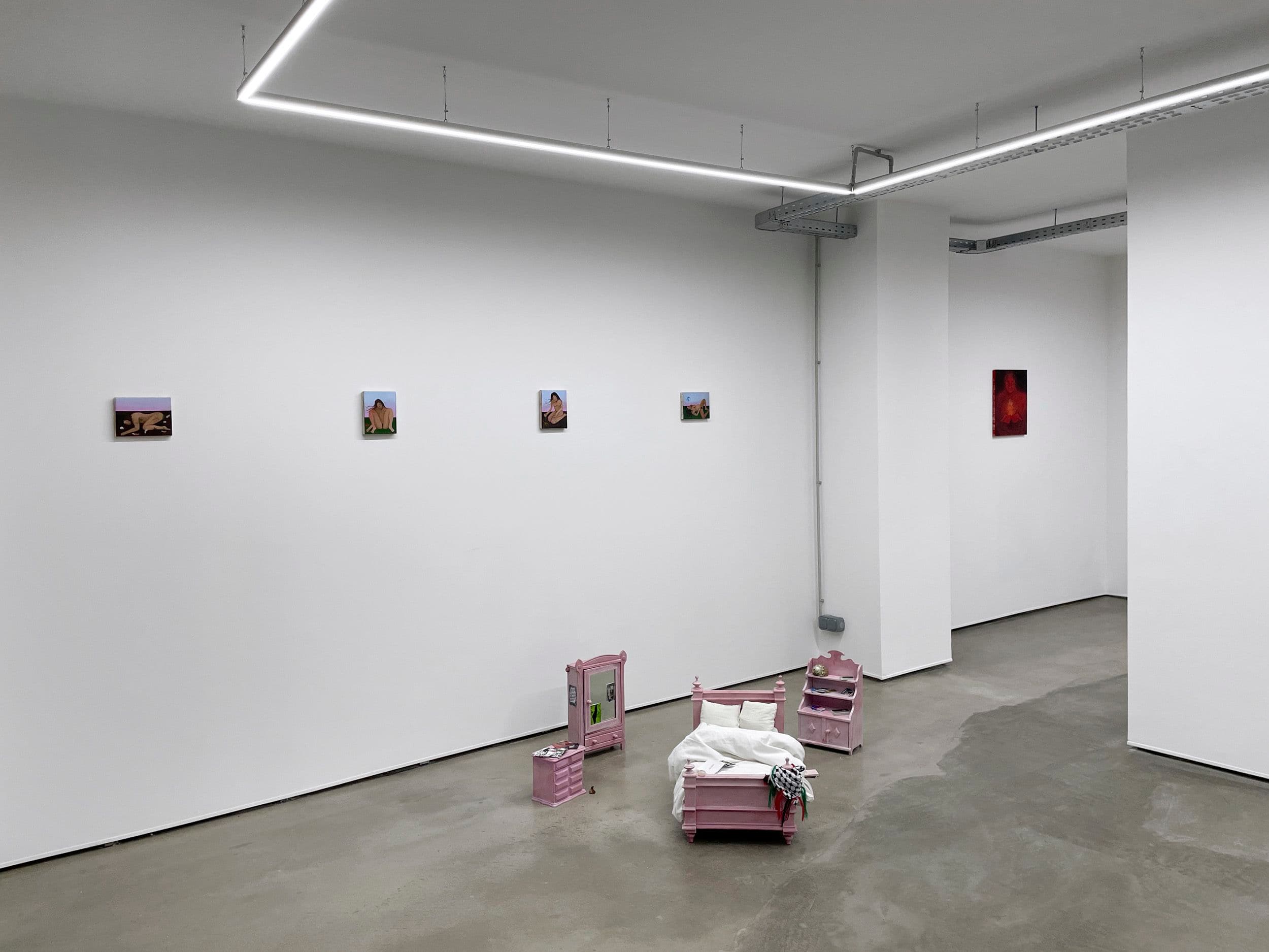 Camille Soualem — Logée en Plein Cœur — image 10 of 12