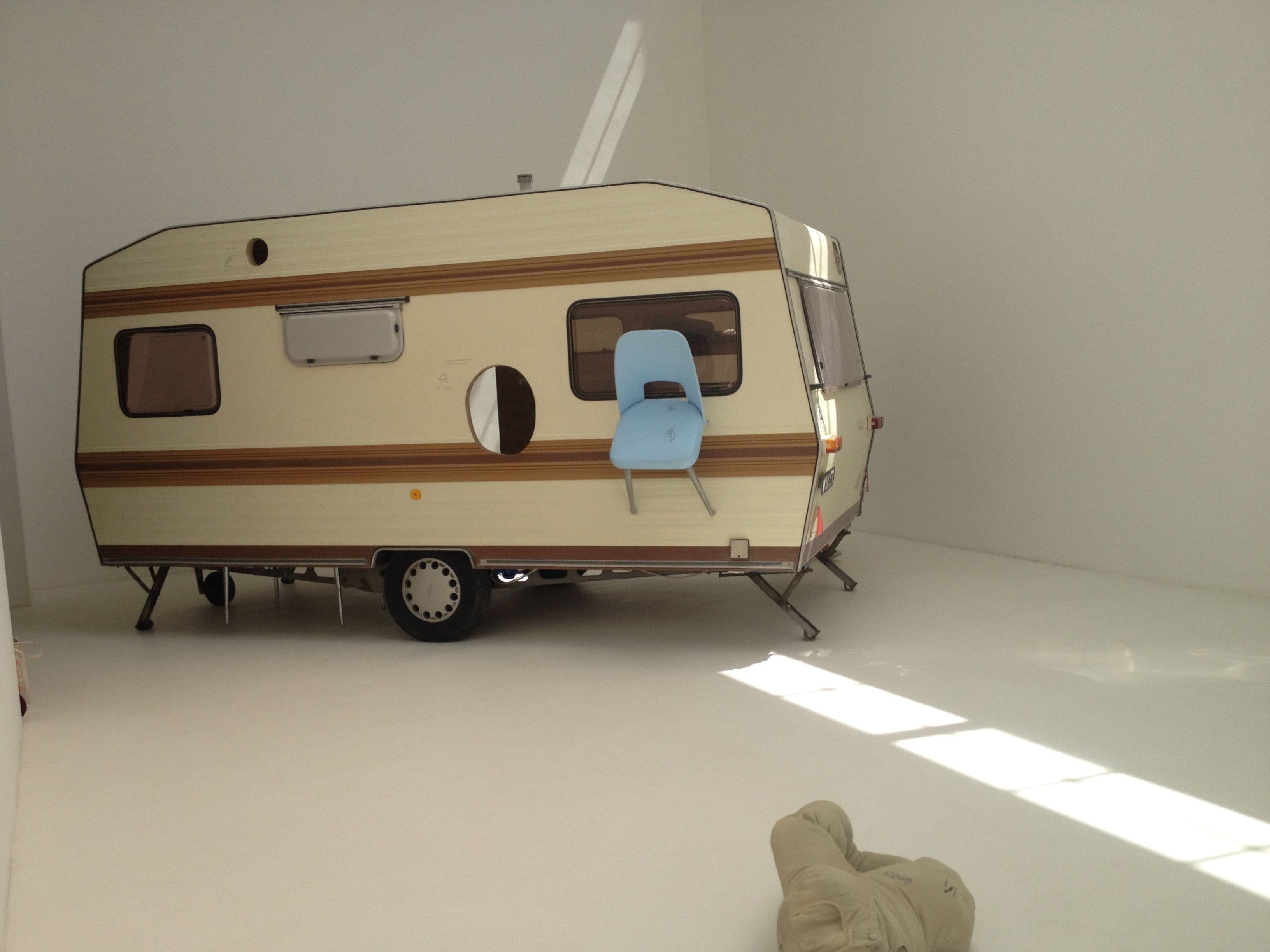Brigitte Kowanz & Erwin Wurm — Brigitte Kowanz & Erwin Wurm — image 4 of 6
