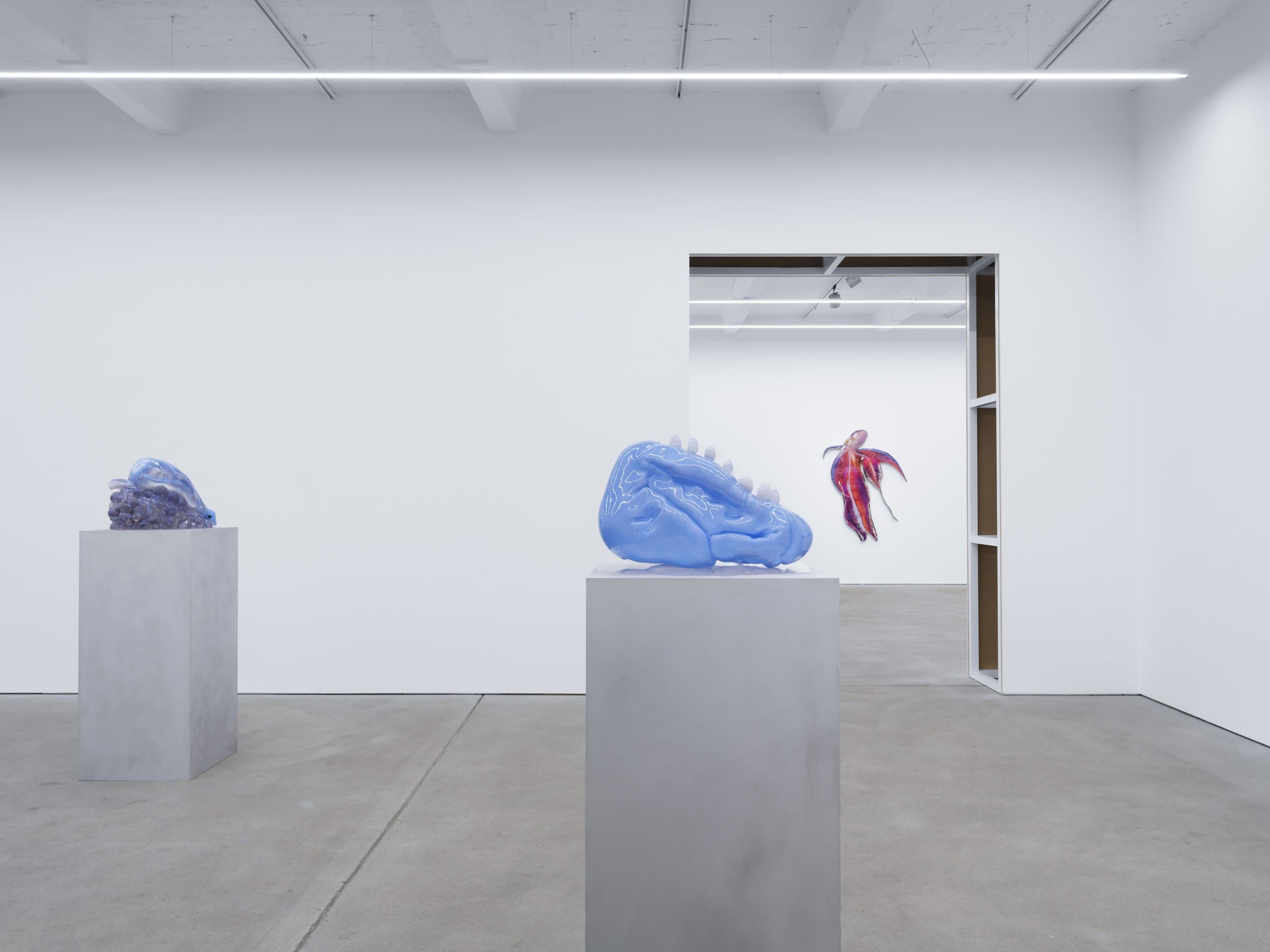 Katja Novitskova — Mirror Life — image 3 of 4