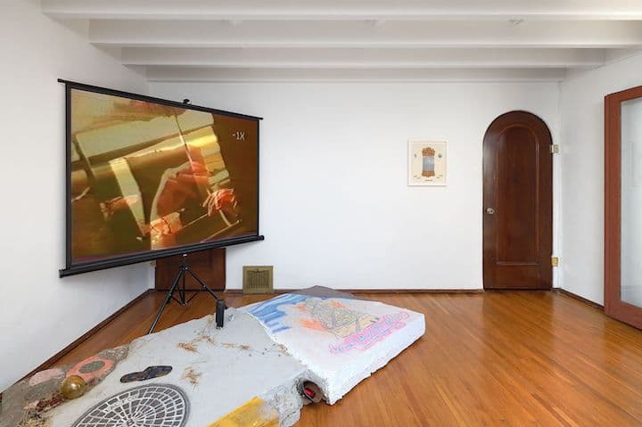 Julie Becker — (W)hole — image 4 of 6