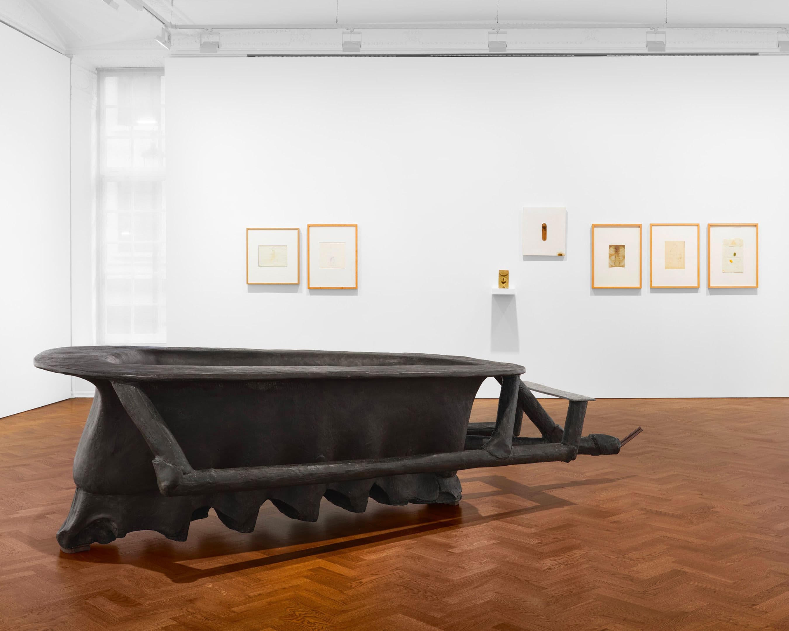 Bathtub for a Heroine