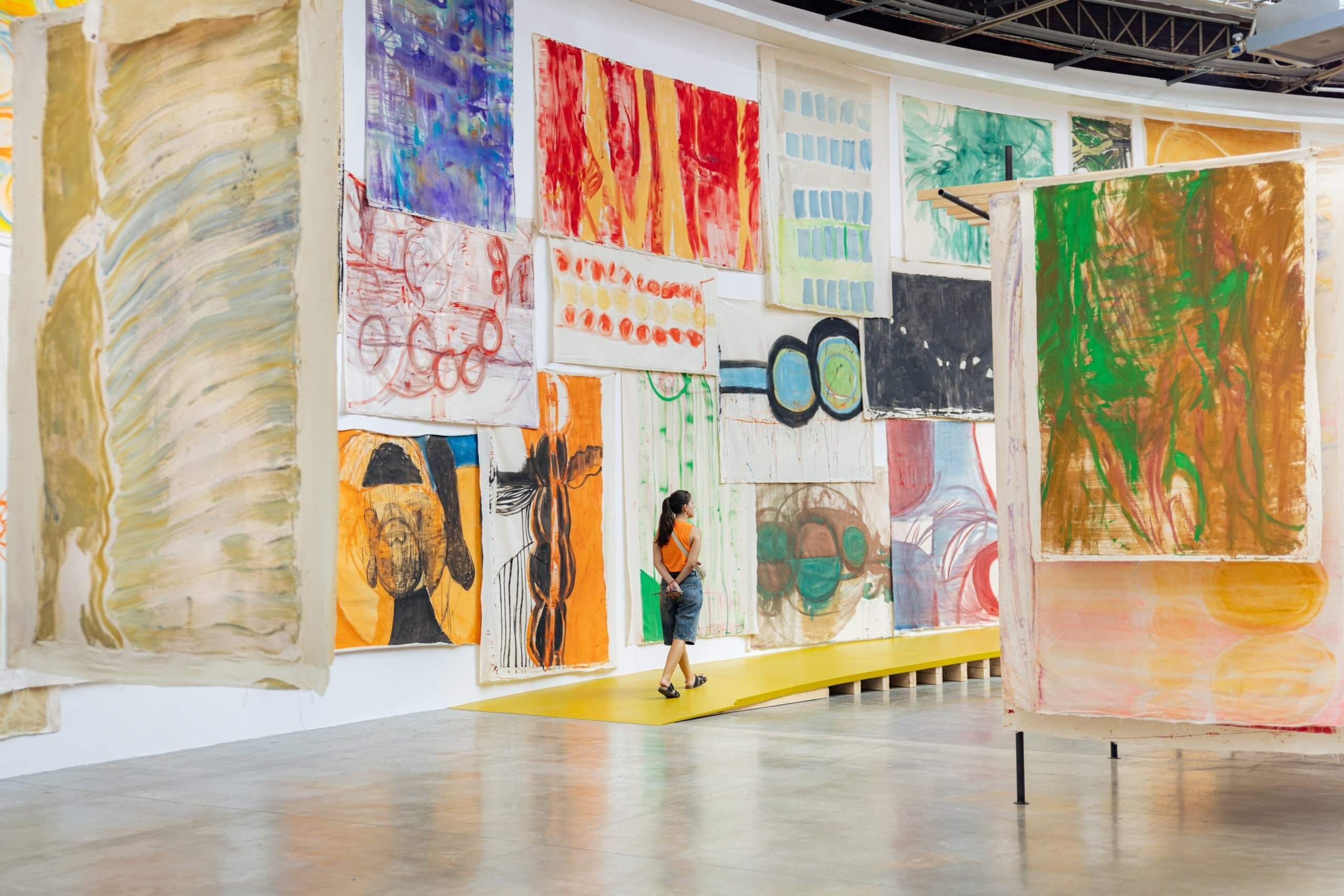Vivian Suter — Disco — image 1 of 2