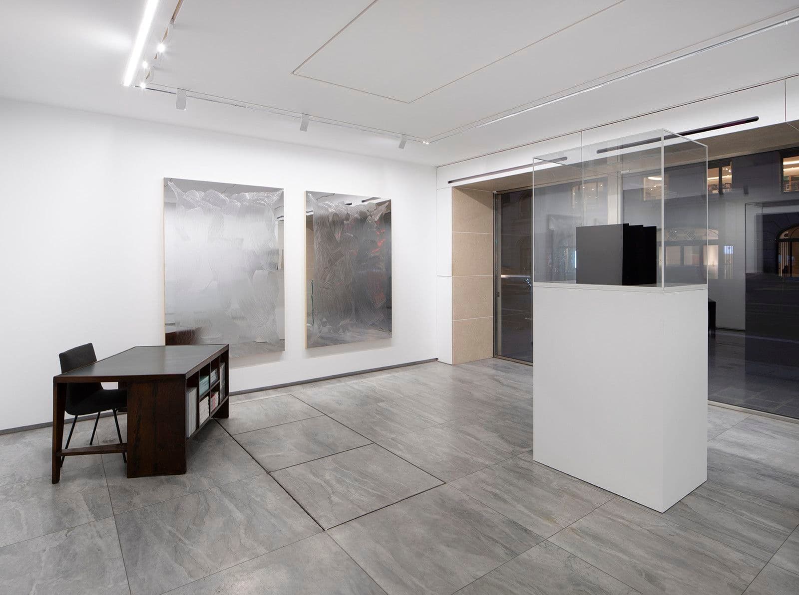 Group Exhibition — Photos-Souvenirs — image 5 of 8