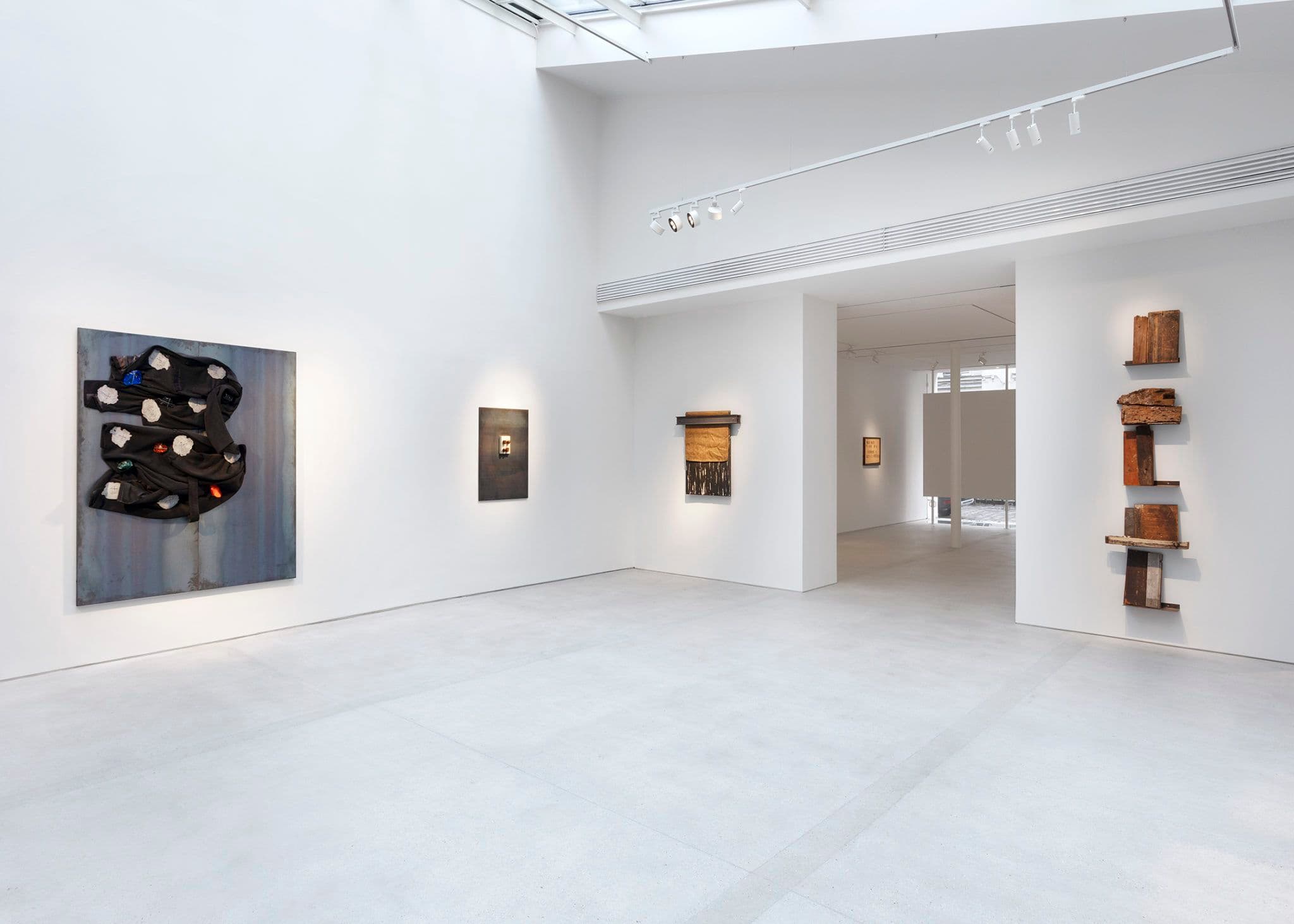 Jannis Kounellis — Jannis Kounellis — image 7 of 8