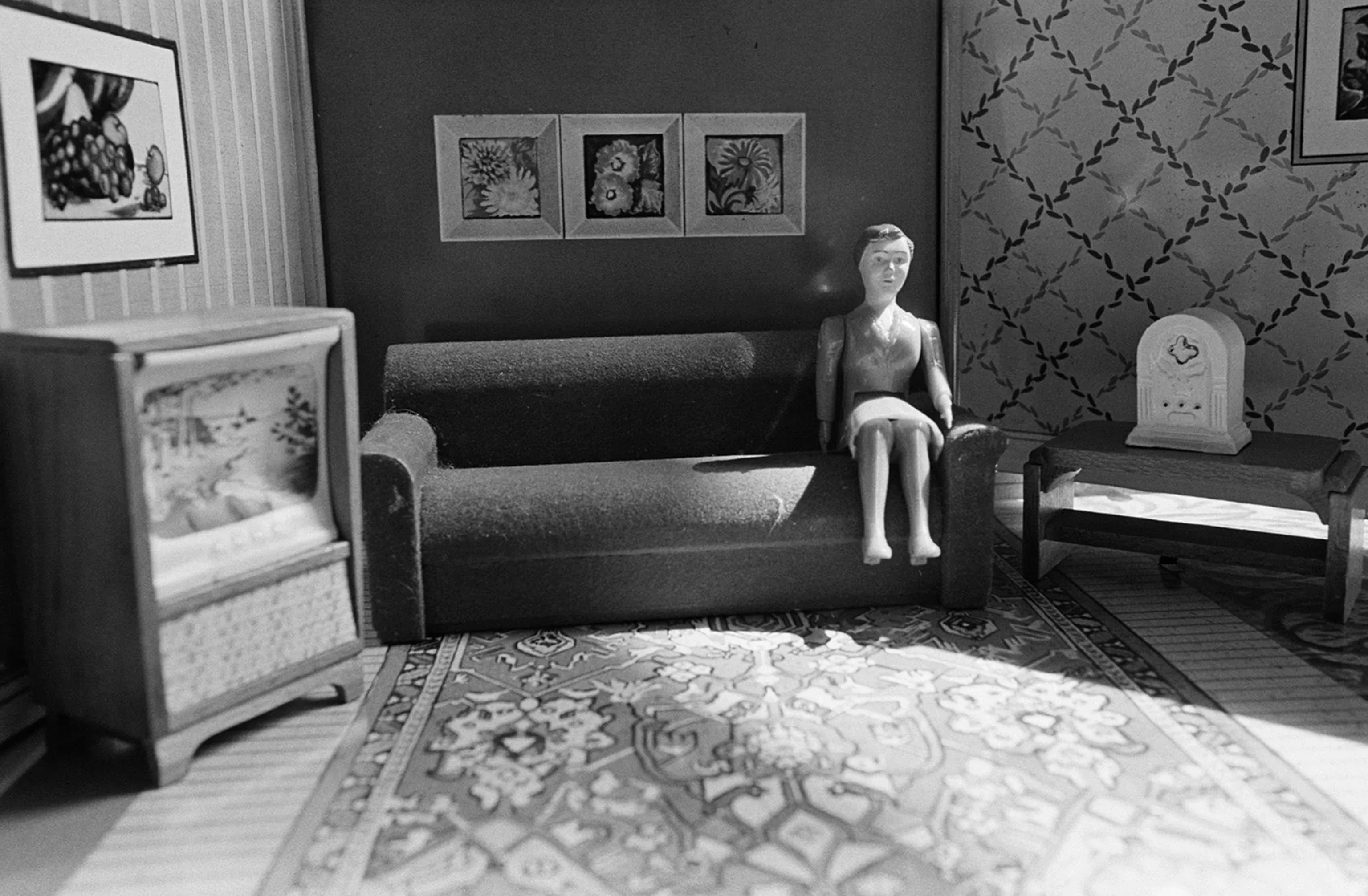 Laurie Simmons — Black & White