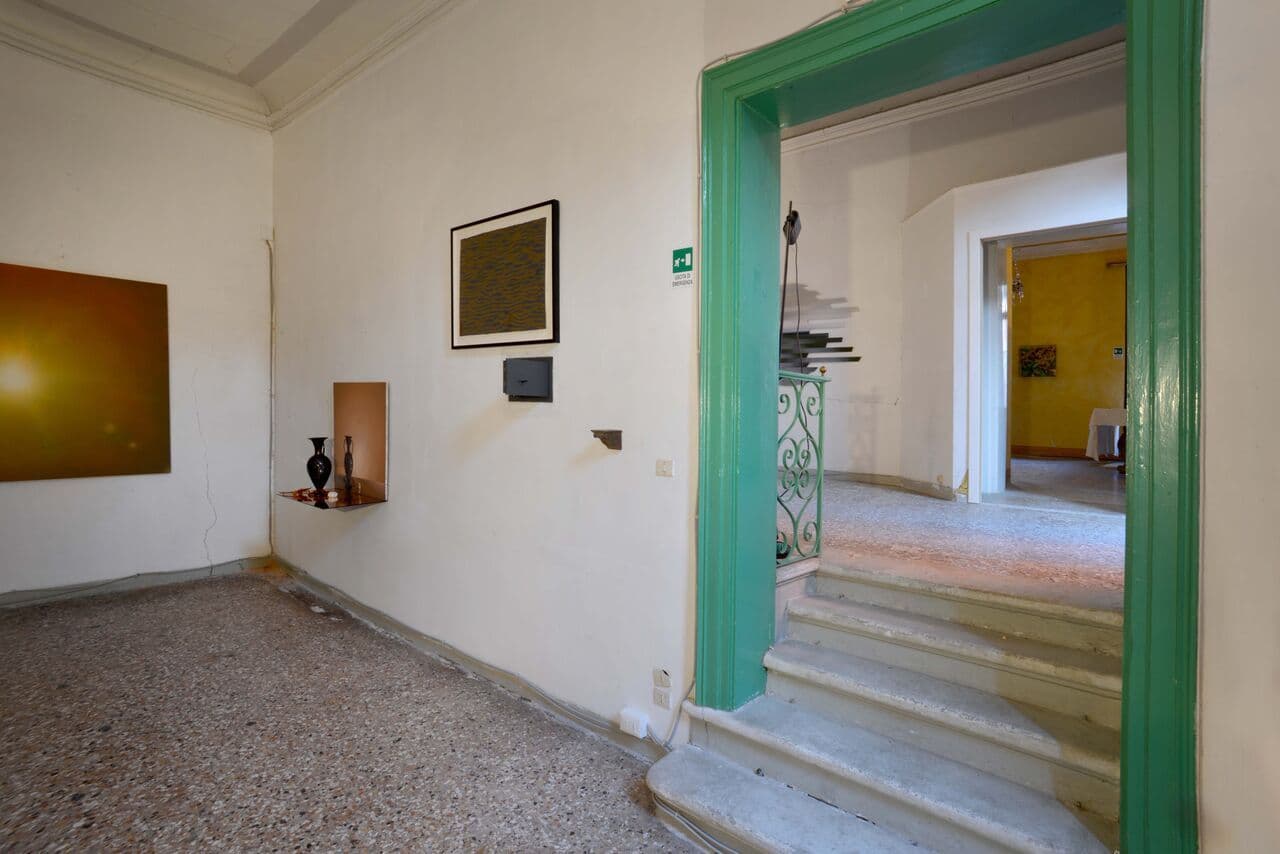 Group Exhibition — Vitel Tonné — image 8 of 8