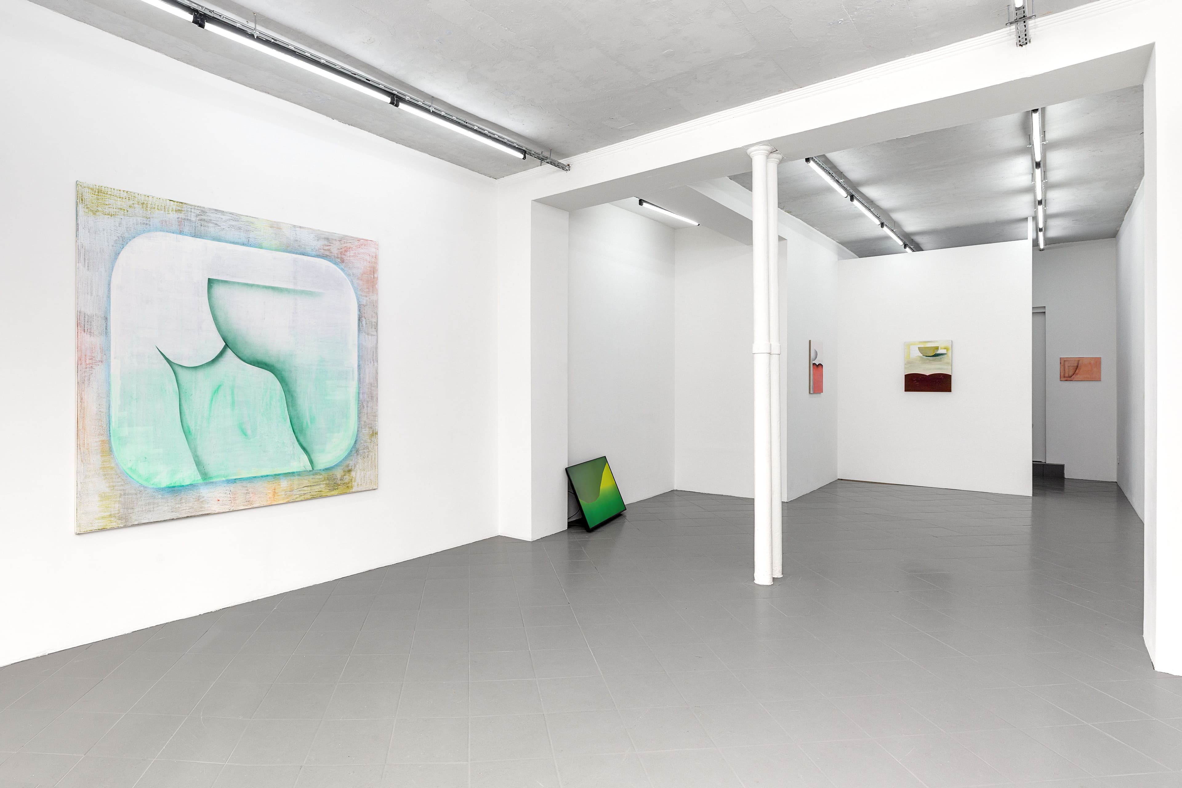Charlotte Develter — Mandelfierst — image 3 of 5