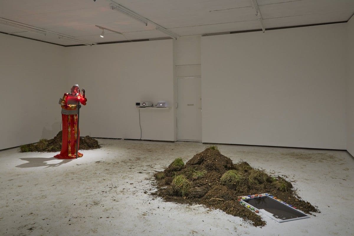 Group Exhibition — God's Finger — image 3 of 4