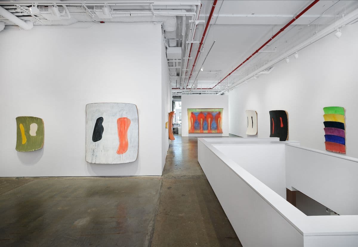 Ron Gorchov — Exploring the Near/Far Painterly Horizons of Modern Space — image 1 of 5