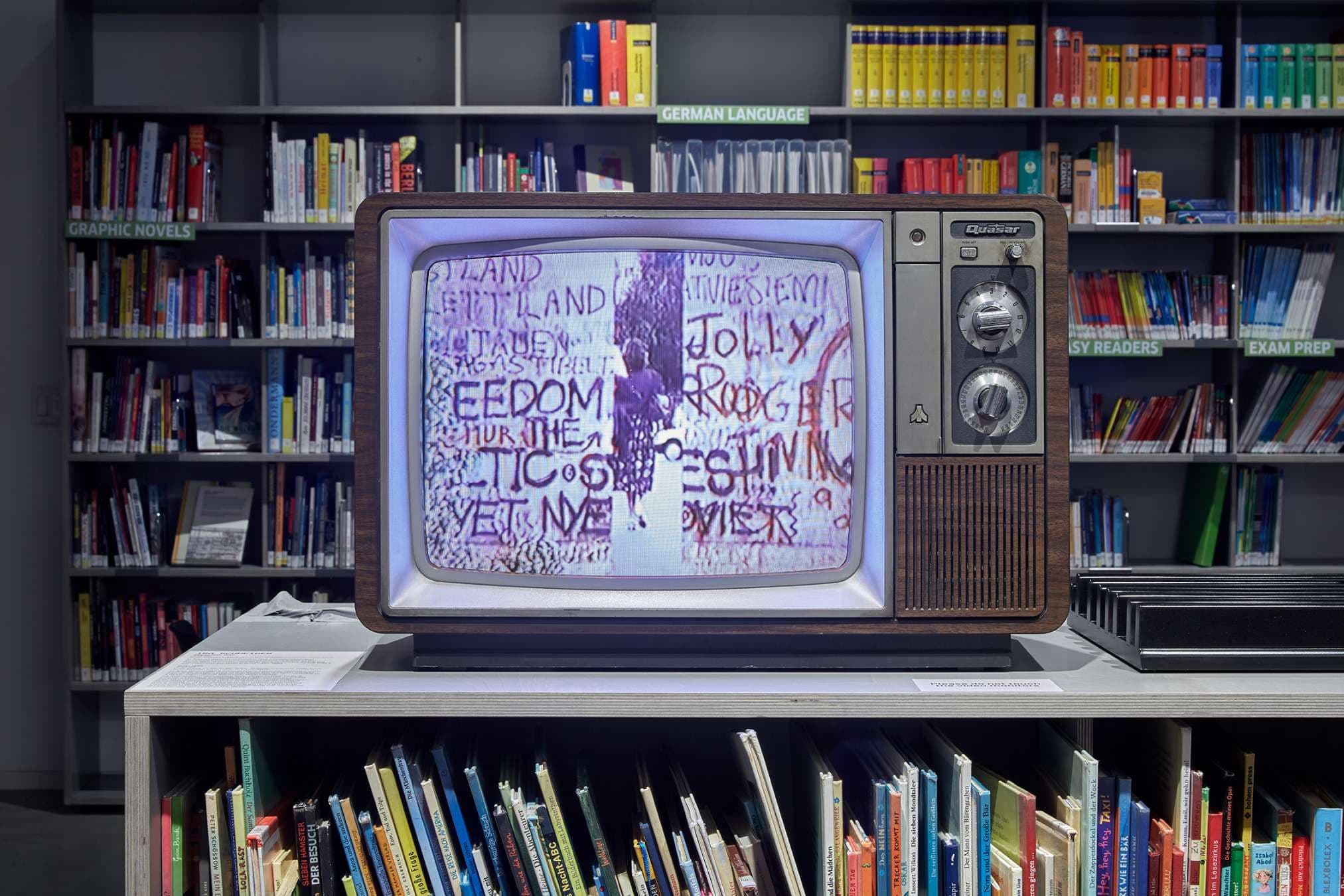 Group Exhibition — City Scenes: Video Art from the Collections of n.b.k. and EAI — image 8 of 8