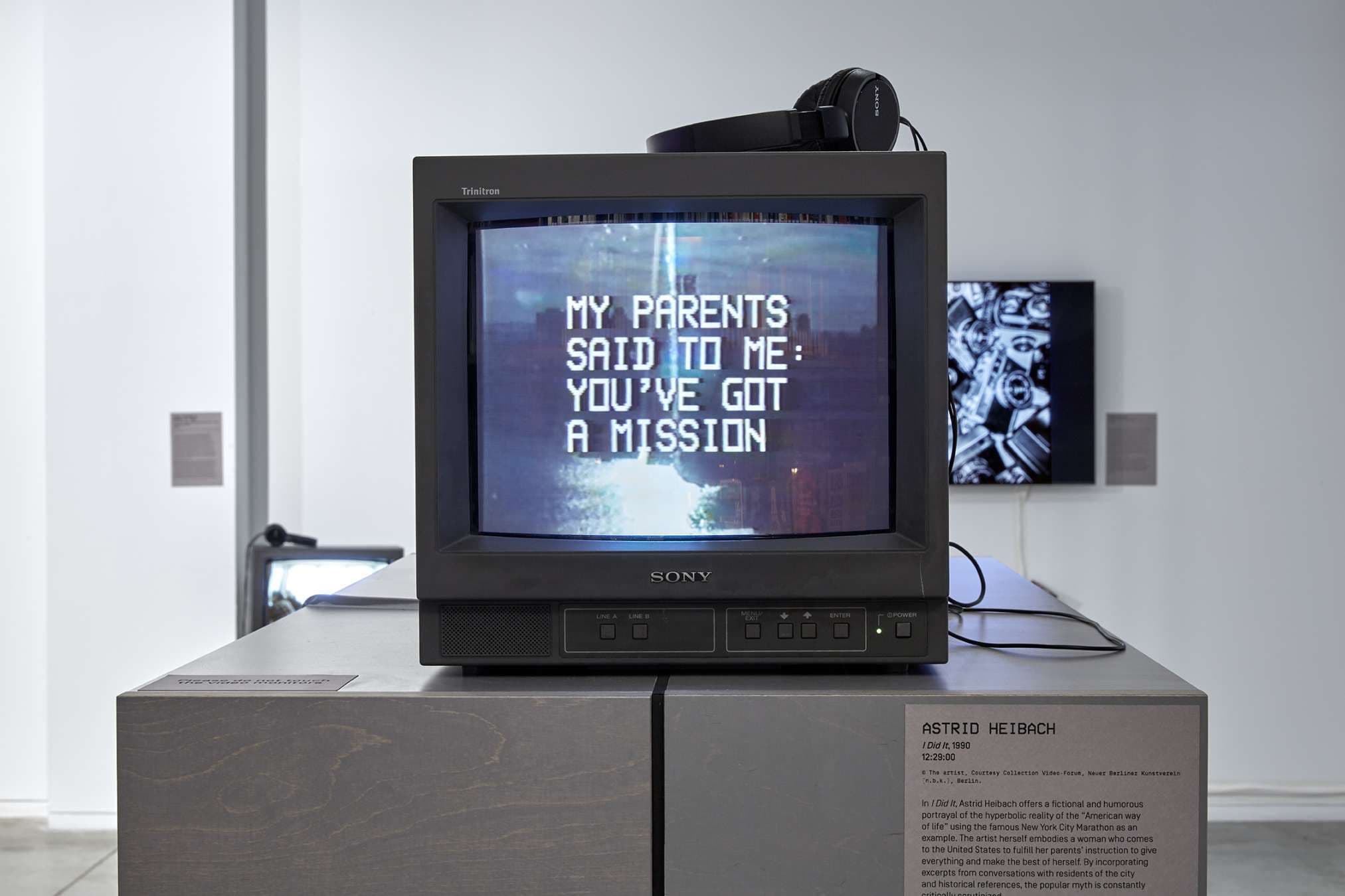 Group Exhibition — City Scenes: Video Art from the Collections of n.b.k. and EAI — image 7 of 8