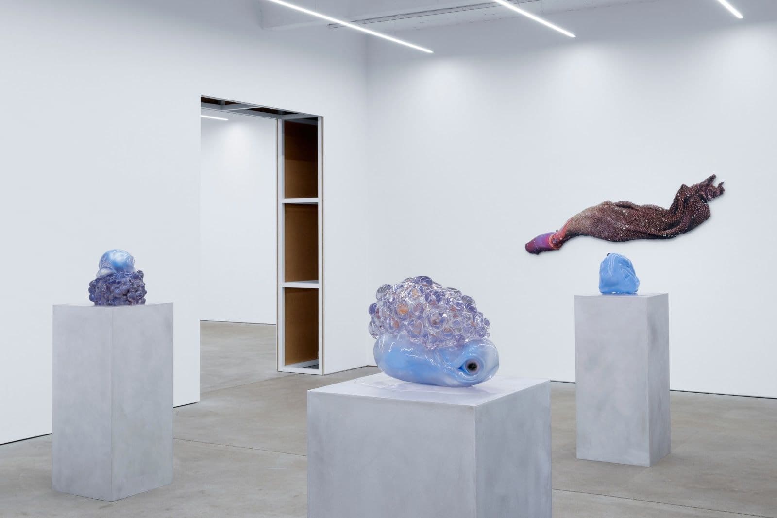Katja Novitskova — Mirror Life — image 2 of 4