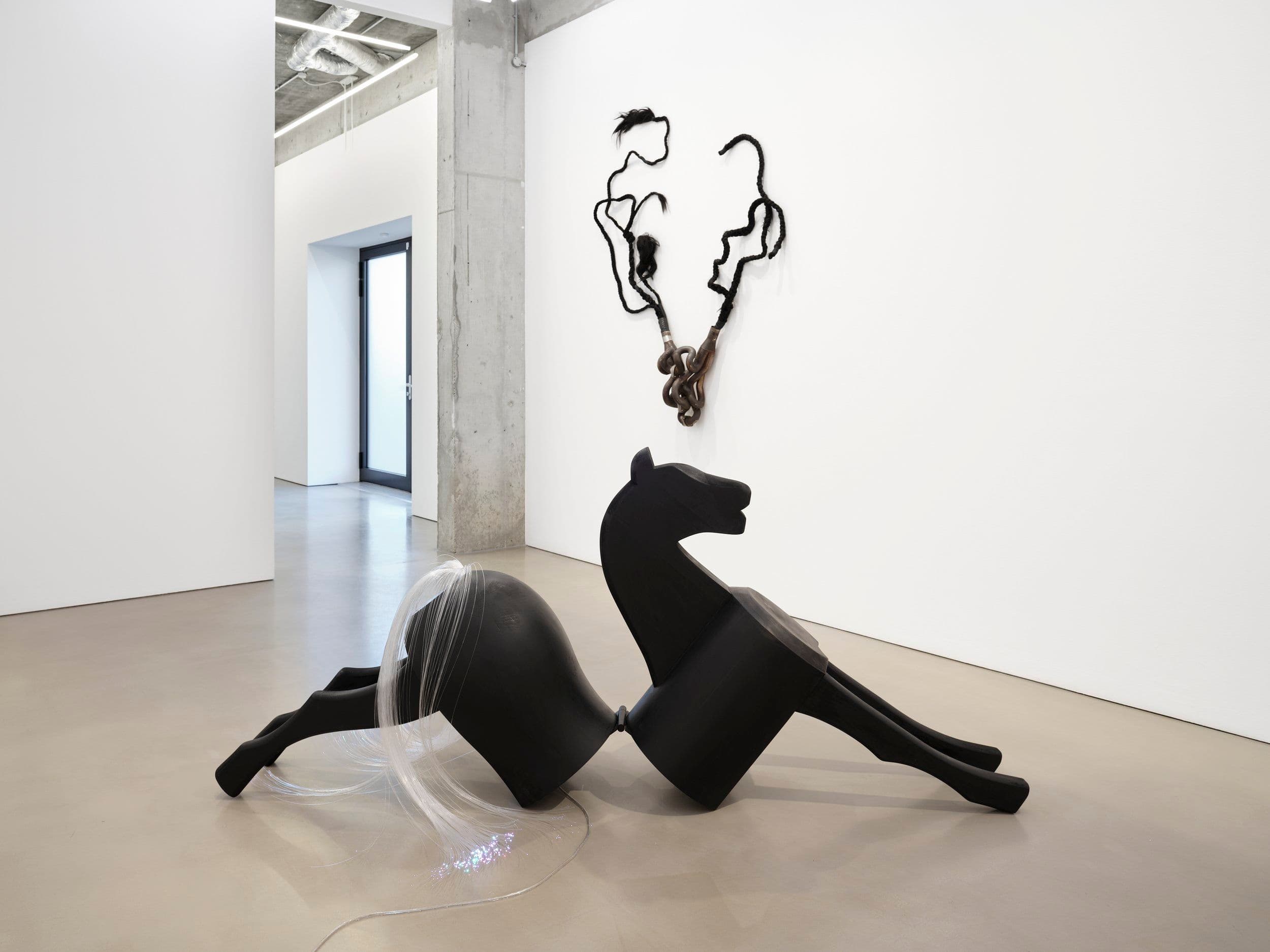 Alexandra Bircken — Gebrochenes Pferd — image 6 of 6