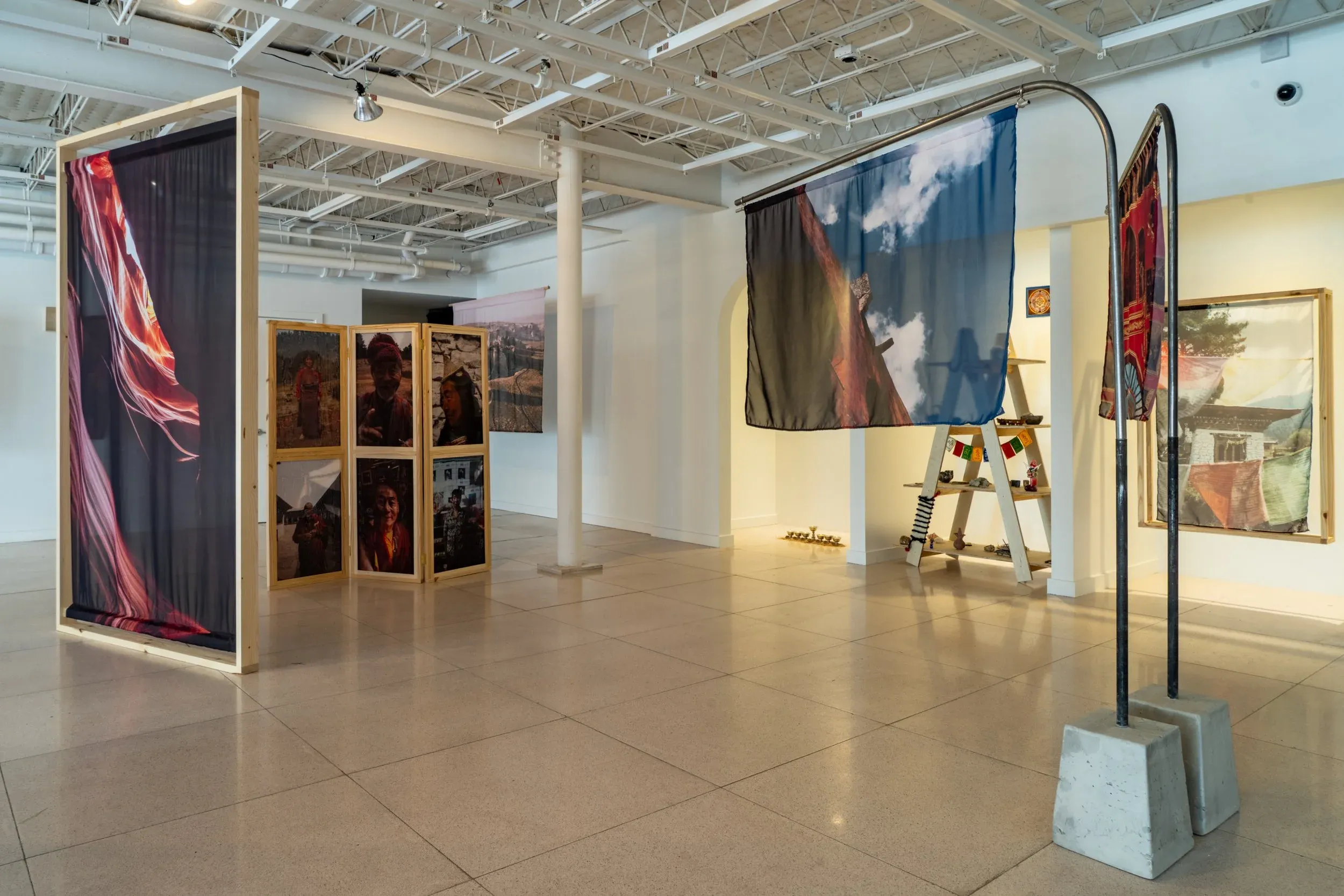 Ilsse Peredo — Ojos Que No Ven — image 3 of 7