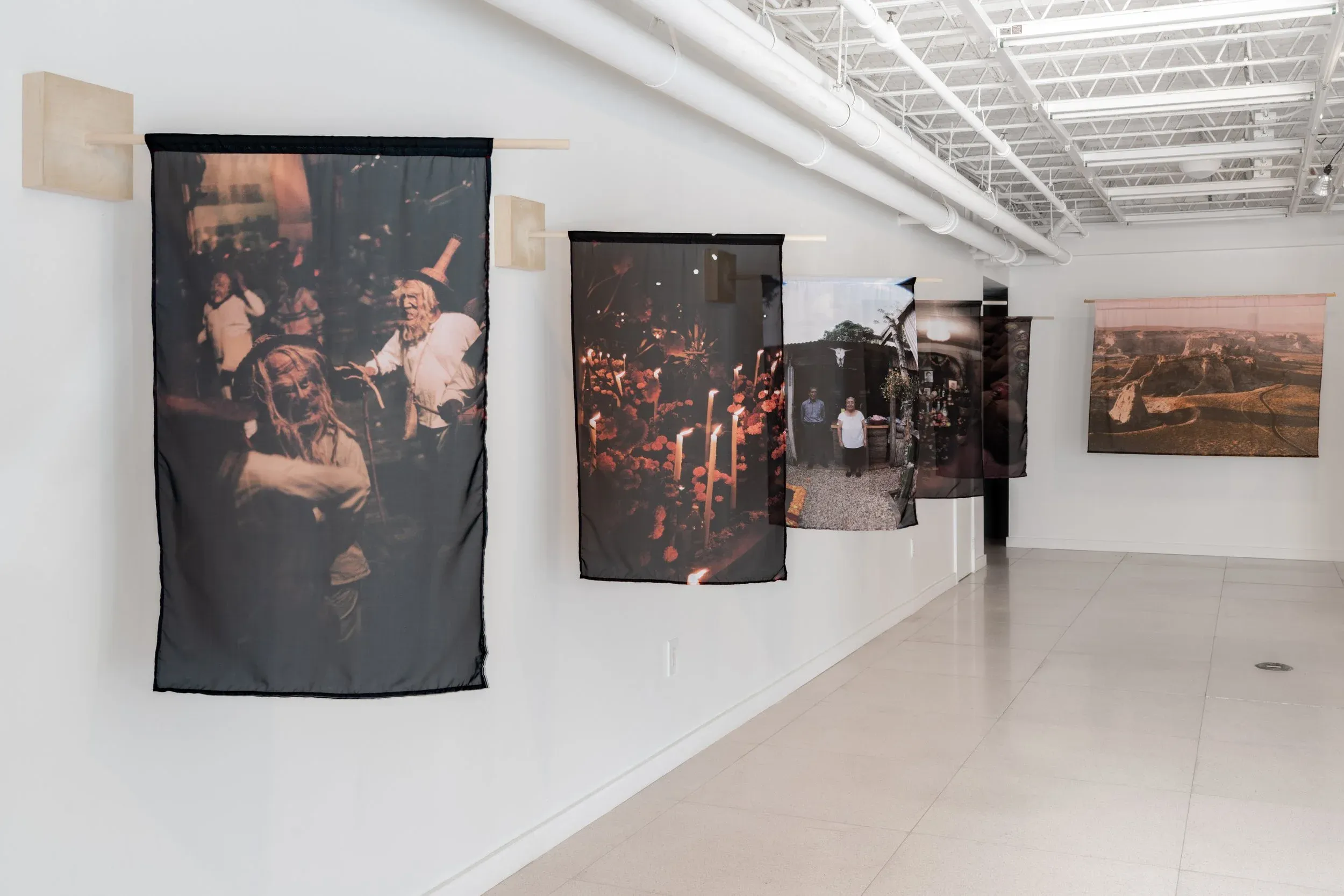 Ilsse Peredo — Ojos Que No Ven — image 2 of 7