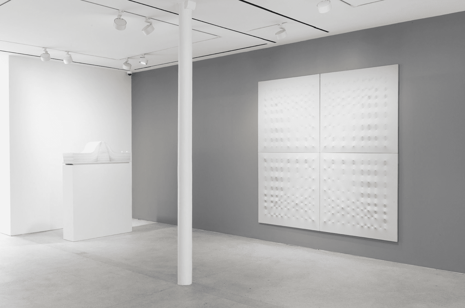 Enrico Castellani — Sculpture — image 7 of 8