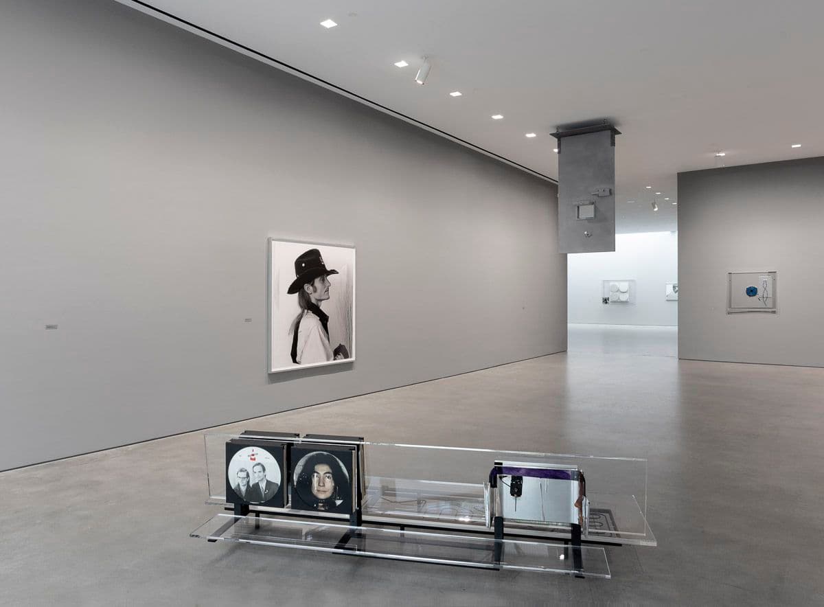 Rosemarie Trockel — The Kiss — image 2 of 8