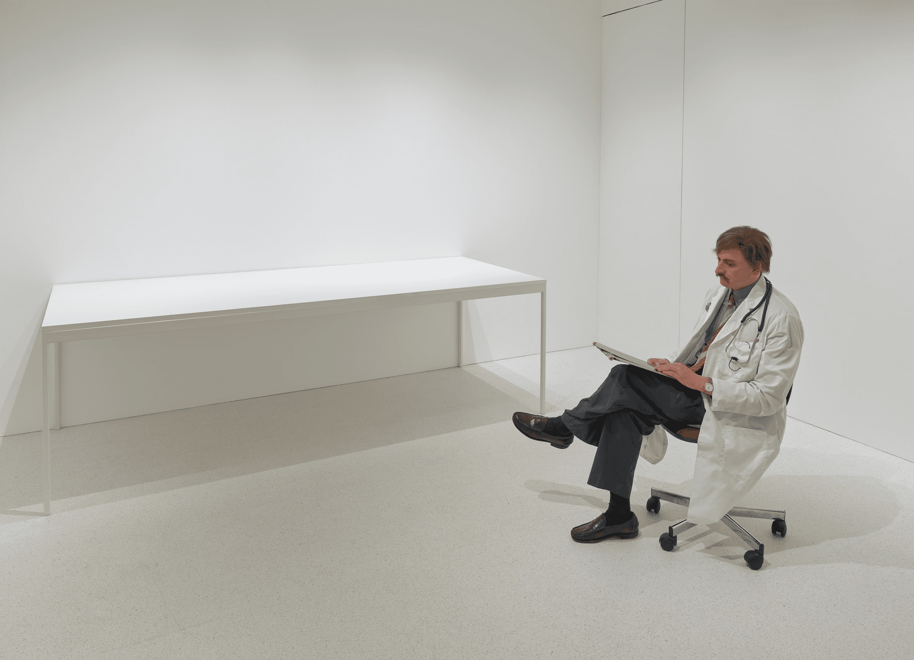 Duane Hanson & Damien Hirst — Duane Hanson & Damien Hirst — image 2 of 4