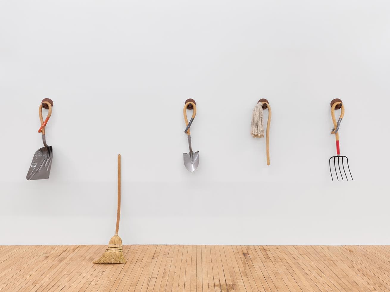 Raul De Lara — Between Roots — image 2 of 2