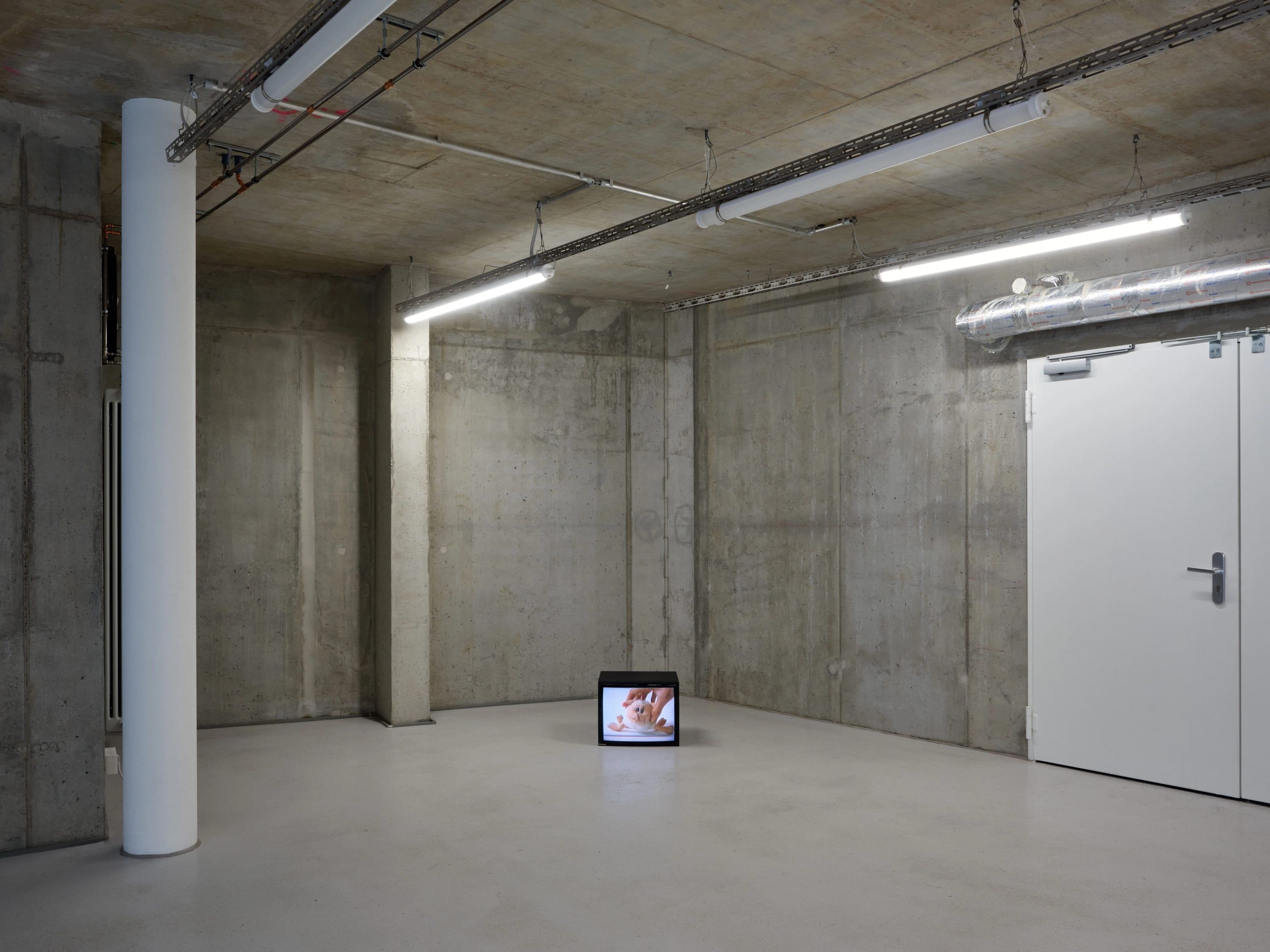 Anna Jermolaewa — You Can Count on Me — image 3 of 5