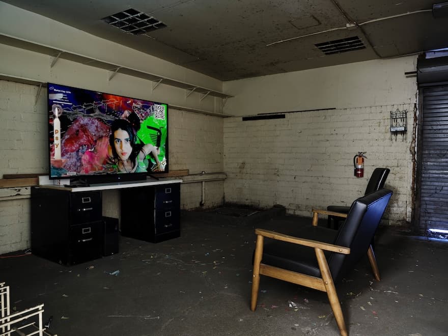 Group Exhibition — Sizzler — image 12 of 12
