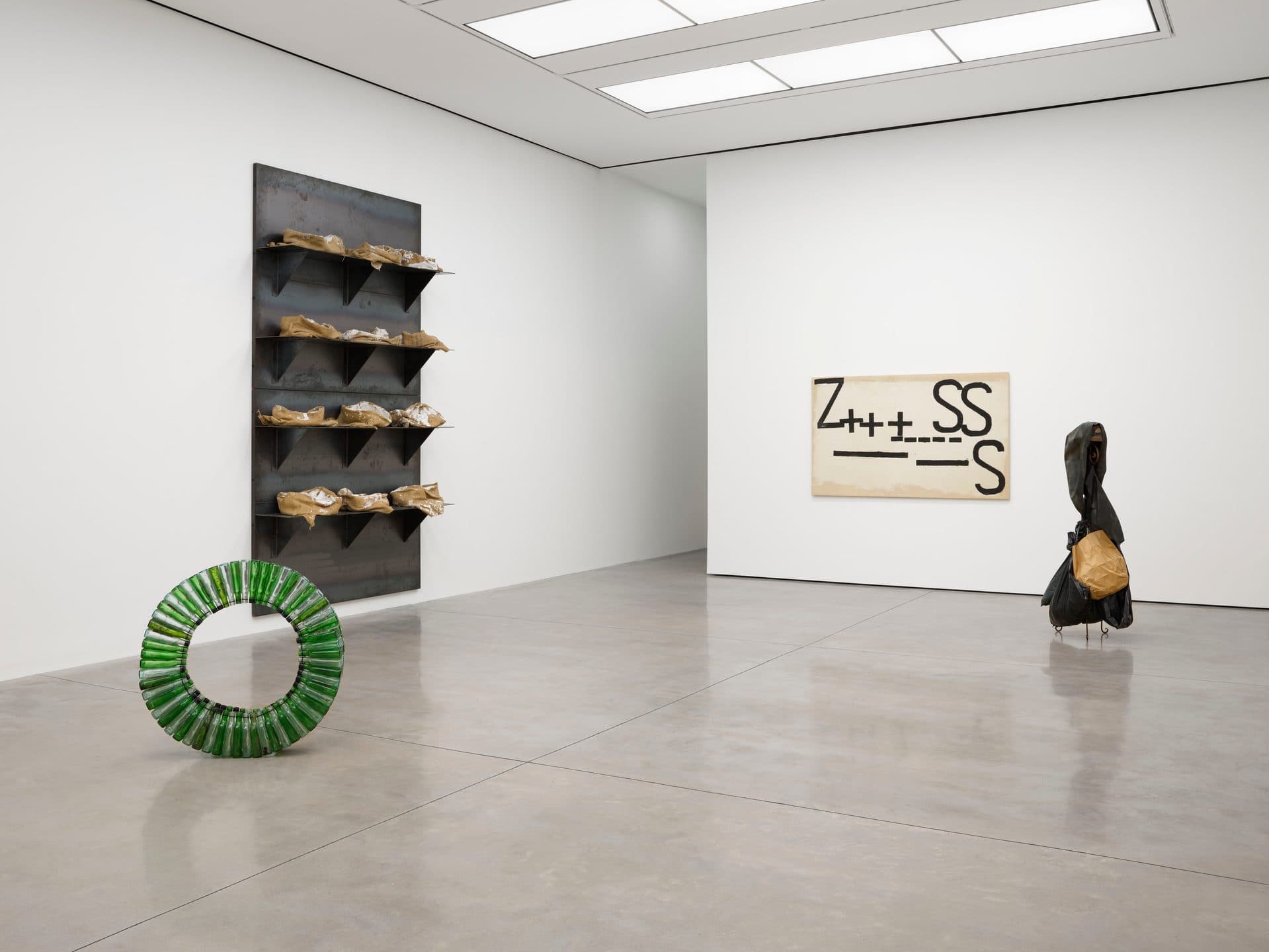 David Hammons & Jannis Kounellis — David Hammons & Jannis Kounellis — image 5 of 8